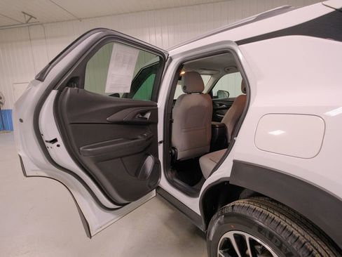 Used 2025 Chevrolet TrailBlazer LT image 27