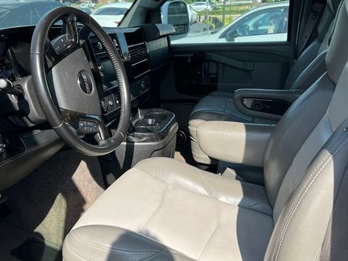 Used 2020 GMC Savana 2500 Extended w/ Enhanced Convenience Package RWD image 6