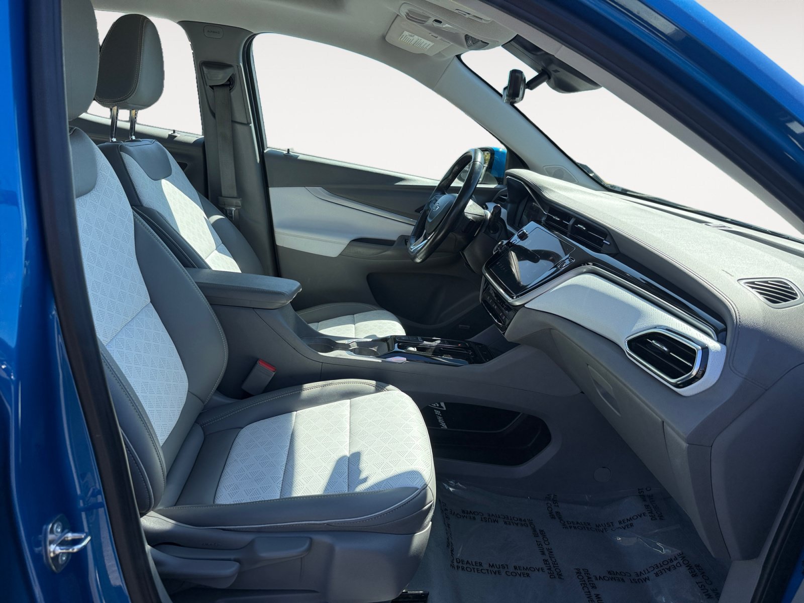 Used 2023 Chevrolet Bolt EUV Premier w/ Sun & Sound Package FWD image 19