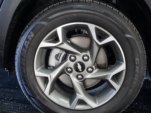 Used 2025 Chevrolet Trax LT image 4