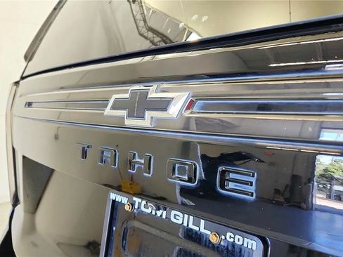Used 2021 Chevrolet Tahoe RST w/ Luxury Package AWD/4WD image 16
