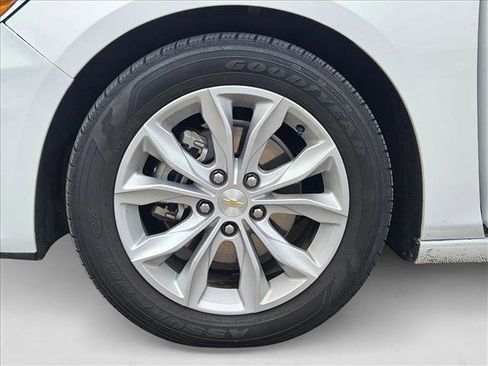 Used 2025 Chevrolet Malibu LT image 30