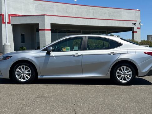 Certified 2025 Toyota Camry LE w/ Convenience Package FWD image 9