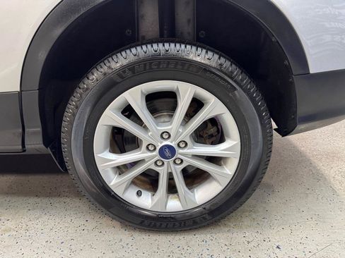 Used 2018 Ford Escape SE AWD/4WD image 25