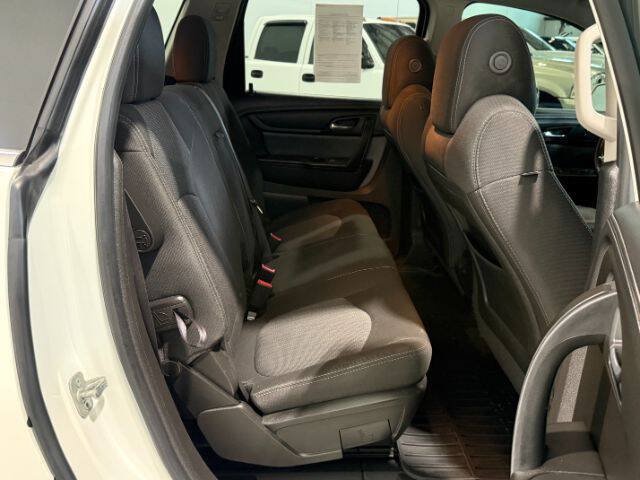 Used 2013 Chevrolet Traverse LT FWD image 15