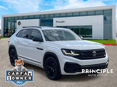 Used 2023 Volkswagen Atlas Cross Sport SEL R-Line AWD/4WD image 3