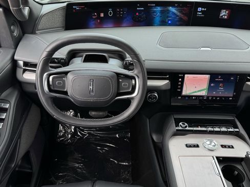 New 2026 Lincoln Navigator Reserve w/ Jet Appearance Package AWD/4WD image 12