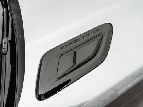 Used 2021 Land Rover Range Rover Sport HSE Dynamic image 5