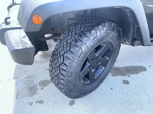 Used 2016 Jeep Wrangler Sport image 23