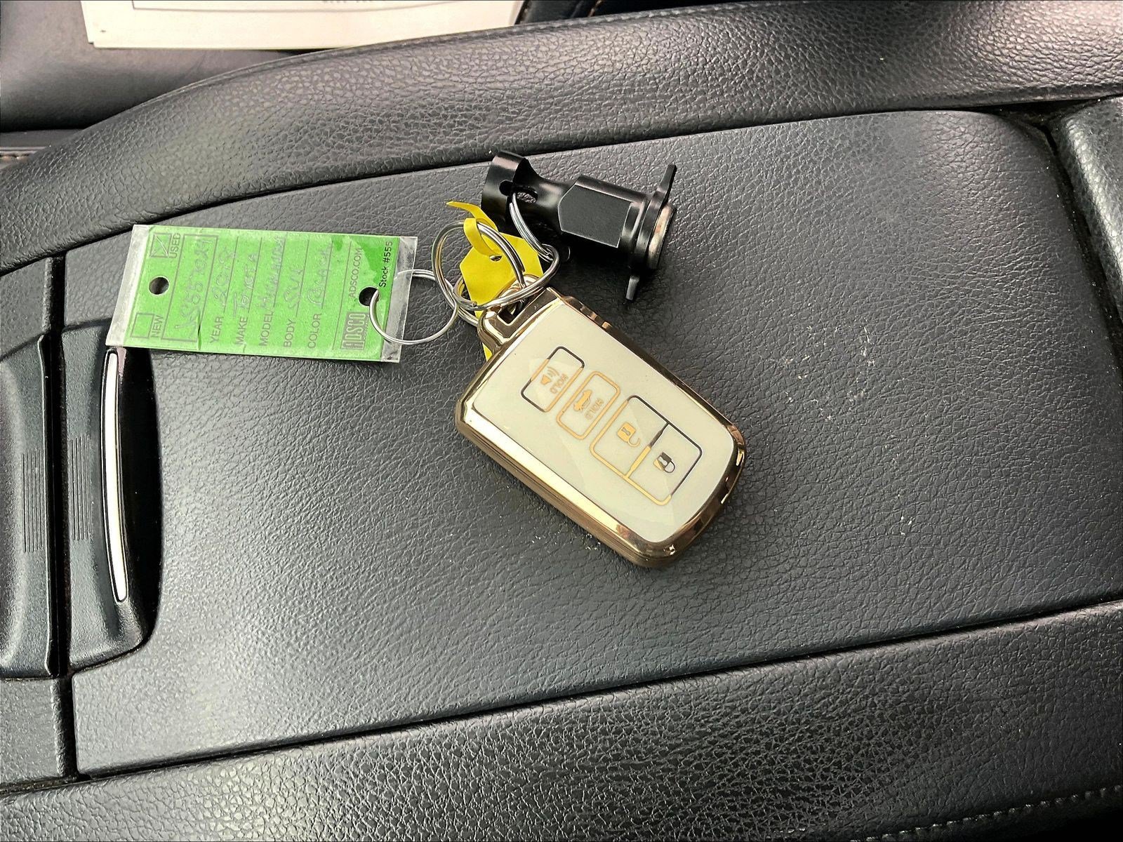 Used 2018 Toyota Highlander XLE AWD/4WD image 36