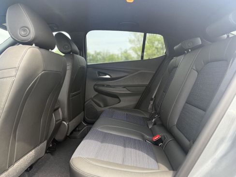 New 2025 Buick Envista Preferred image 8