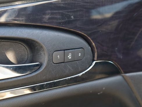 Used 2017 Buick Enclave Leather image 13