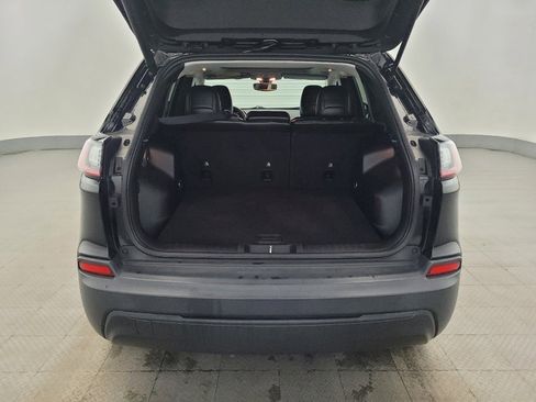 Used 2019 Jeep Cherokee Latitude Plus w/ Comfort/Convenience Group image 29