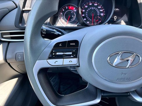 Used 2023 Hyundai Elantra SEL w/ Winter Weather Package FWD image 23