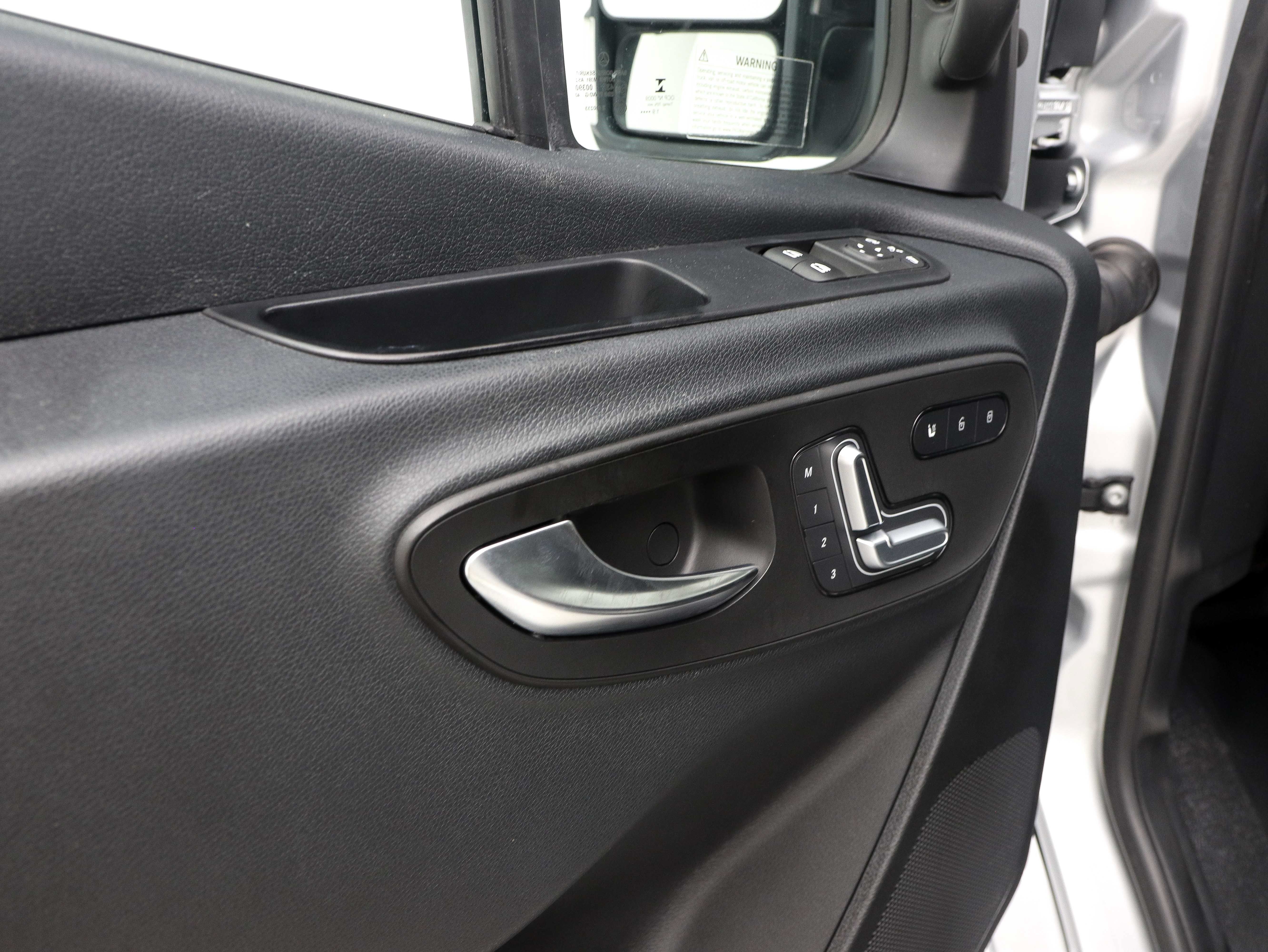 Used 2019 Mercedes-Benz Sprinter 4x4 144 image 22