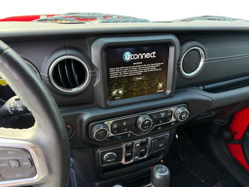 Used 2023 Jeep Wrangler Unlimited Sahara w/ Cold Weather Group AWD/4WD image 12
