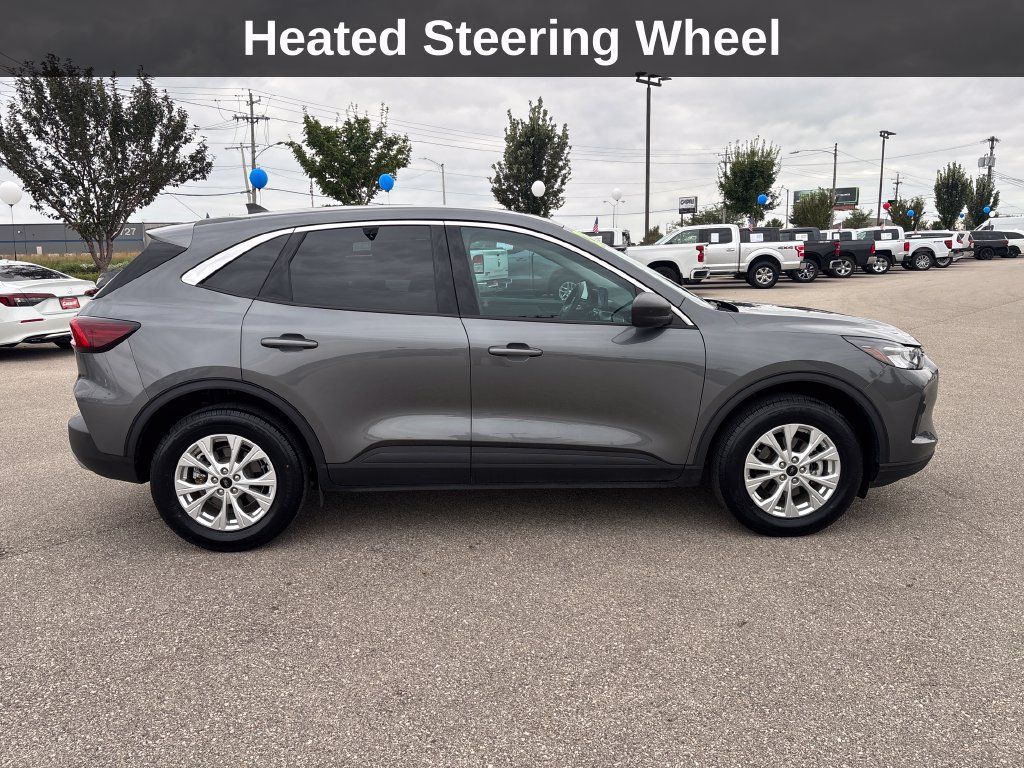 Used 2023 Ford Escape Active AWD/4WD image 8