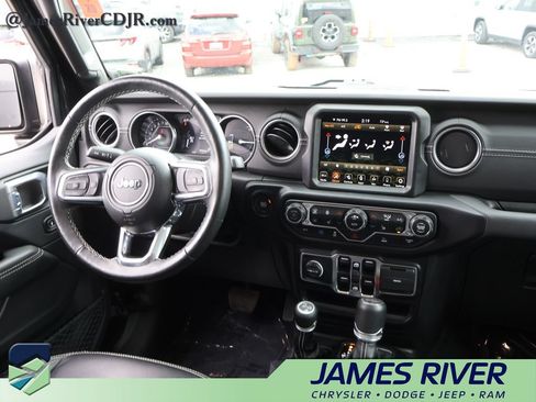 Used 2023 Jeep Wrangler Unlimited Sahara w/ Cold Weather Group AWD/4WD image 13