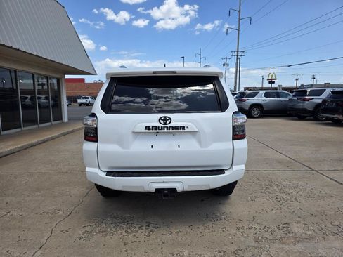 Used 2016 Toyota 4Runner SR5 Premium RWD image 7