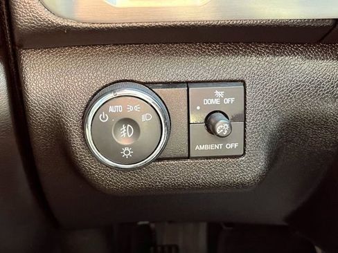 Used 2016 GMC Acadia SLT image 32