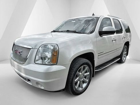 Used 2013 GMC Yukon Denali AWD/4WD image 3