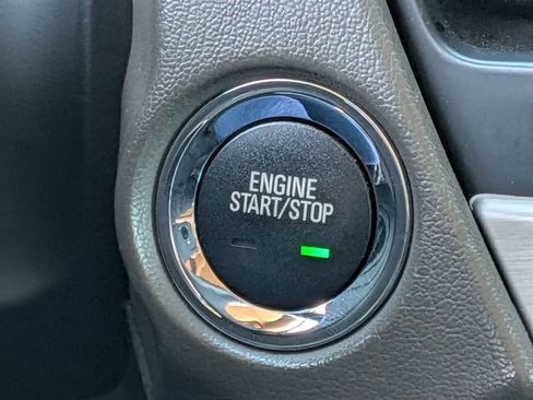 Used 2016 GMC Yukon XL Denali w/ Open Road Package image 25