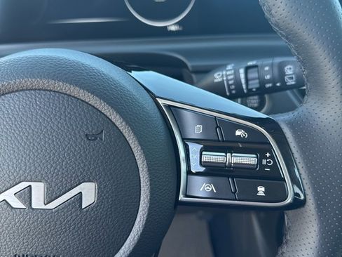 Used 2026 Kia Seltos SX w/ SX Sunroof Package image 17