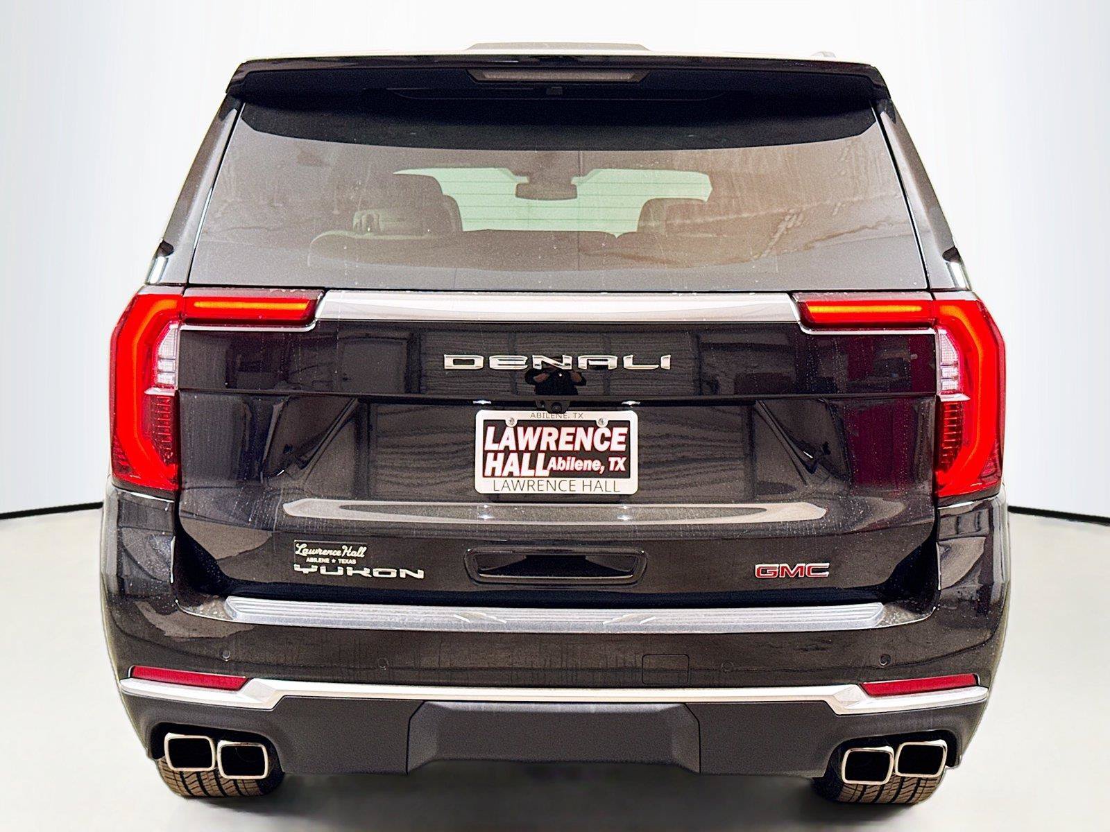 Certified 2025 GMC Yukon XL Denali w/ Sun & Power Step Package AWD/4WD image 4