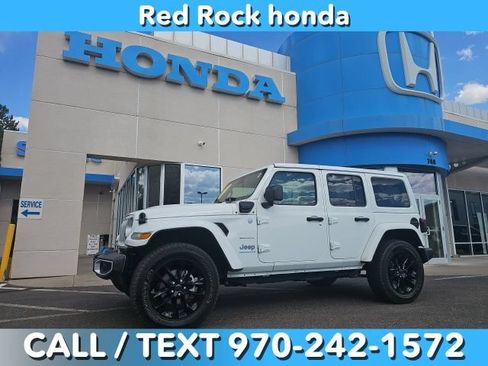 Used 2024 Jeep Wrangler Unlimited Sahara AWD/4WD image 1