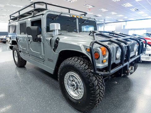 Used 2000 HUMMER H1 4-Door Wagon AWD/4WD image 3