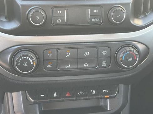 Used 2020 Chevrolet Colorado LT w/ Safety Package RWD image 30