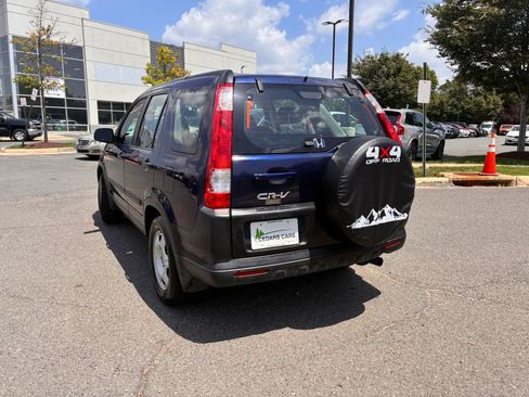 Used 2005 Honda CR-V LX image 10
