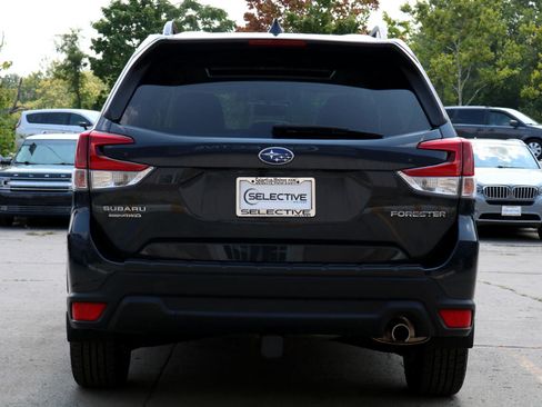 Used 2019 Subaru Forester Limited image 9