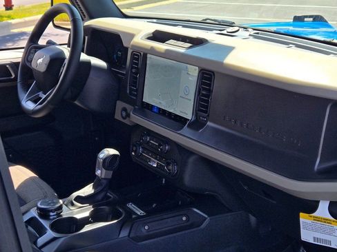 New 2025 Ford Bronco Big Bend image 9