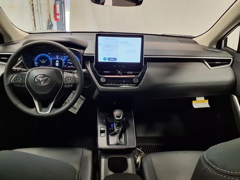 New 2026 Toyota Corolla Cross XLE image 11