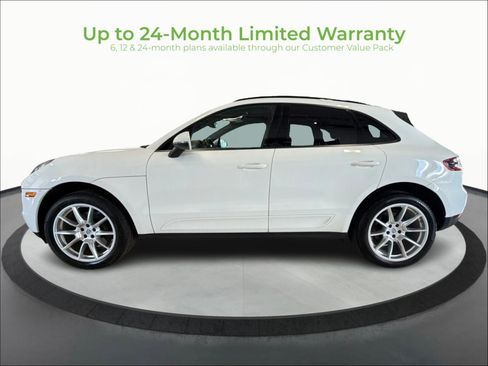 Used 2018 Porsche Macan AWD/4WD image 4