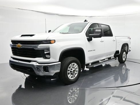 Certified 2025 Chevrolet Silverado 2500 LT w/ Convenience Package image 1