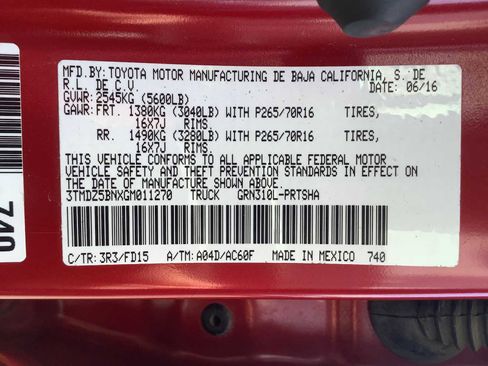 Used 2016 Toyota Tacoma TRD Off-Road w/ Towing Package AWD/4WD image 21