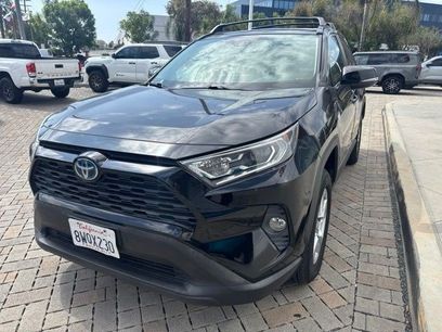 Used 2020 Toyota RAV4 XLE w/ Convenience Package