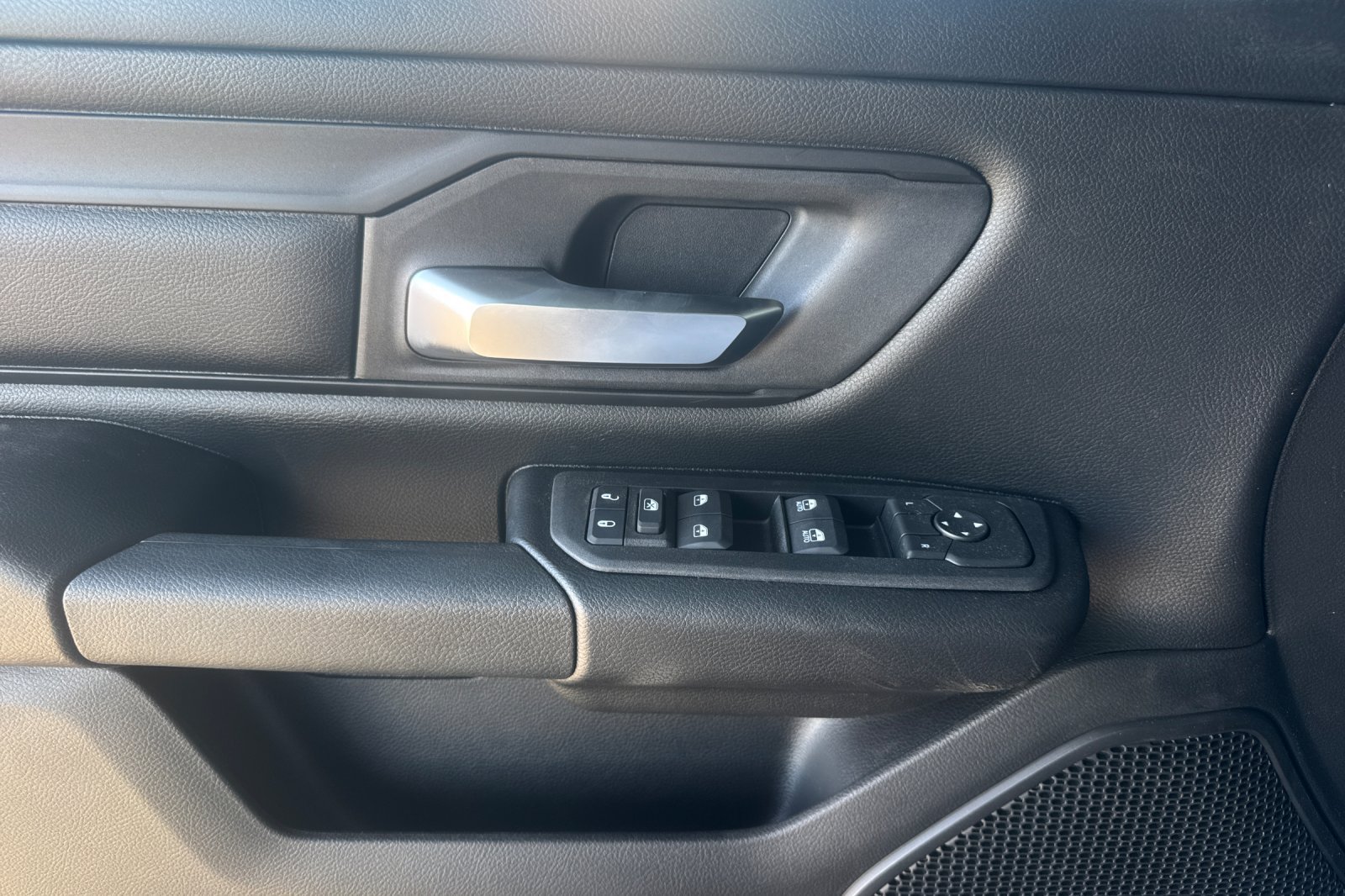New 2026 RAM 1500 Express AWD/4WD image 10