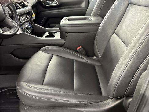 Used 2023 Chevrolet Tahoe Z71 w/ Luxury Package image 12