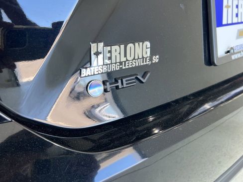 Used 2025 Toyota Camry LE image 27