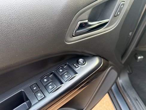 Used 2016 GMC Canyon SLT w/ Driver Alert Package image 15