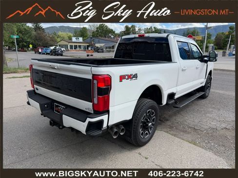 Used 2025 Ford F350 Platinum AWD/4WD image 7