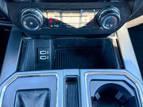 Used 2017 Ford F150 XLT w/ Equipment Group 302A Luxury image 29