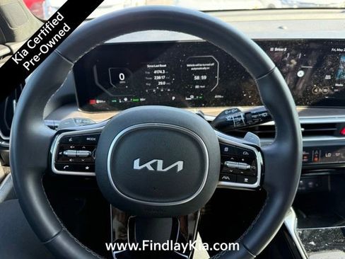Certified 2025 Kia Sorento SX Prestige AWD/4WD image 13