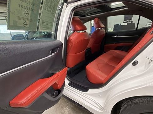 Used 2023 Toyota Camry XSE image 21