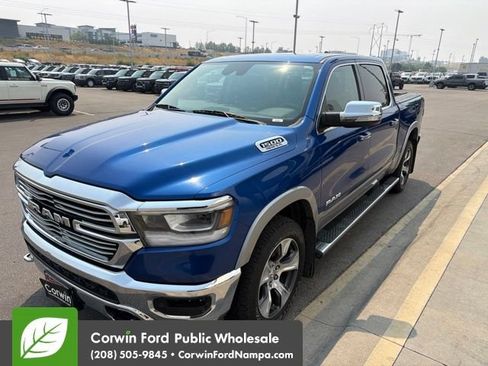 Used 2019 RAM 1500 Laramie AWD/4WD image 3