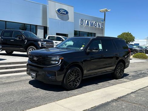 New 2026 Ford Expedition Platinum w/ Stealth Performance Package AWD/4WD image 2