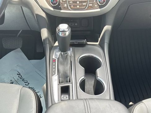 Used 2019 Chevrolet Equinox Premier FWD image 23
